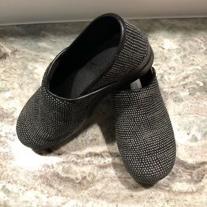 Sanita Clogs